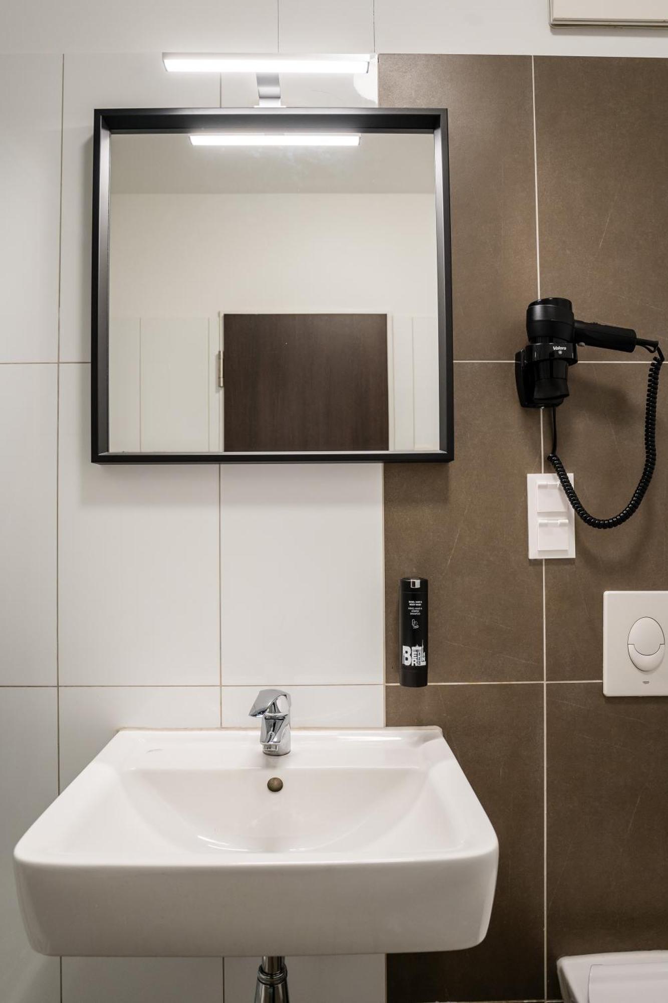 Apartmenthaus Berlin Neukoelln Ngoại thất bức ảnh